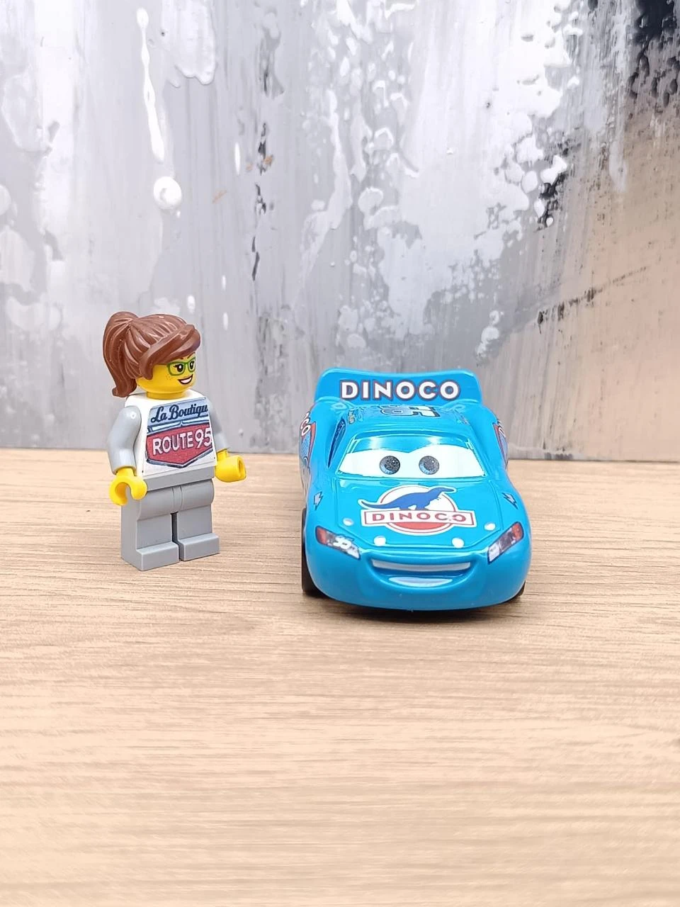 Coche Cars Flash McQueen - Juguete nuevo (CBS01) – photo 4